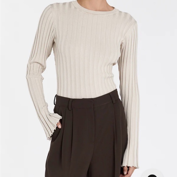 Ada knit top from DISSH - Picture 3 of 5